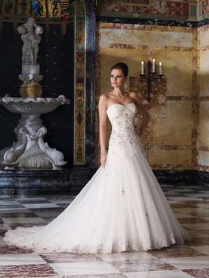 Inchiriere rochie mireasa Sophia Yolli Liv by Elite Mariaj