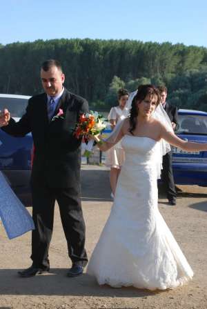 Vand rochie mireasa dantela