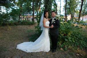 Vand rochie mireasa dantela