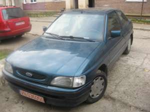 vand ford escort 1, 6 cc 650 e nr rosii unic proprietar