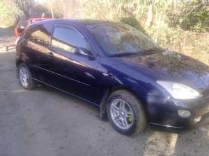 vand sau schimb ford focus