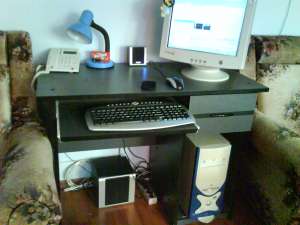 pc + birou +scaun ergonomic