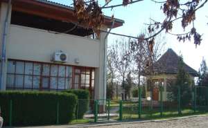 SNAGOV,  Comuna Gruiu,  vila P+1,  iesire lac