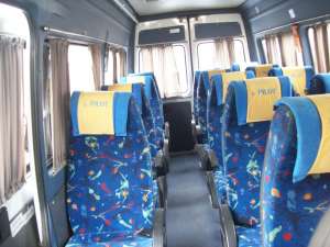 Inchiriez Mercedes Sprinter 16 locuri