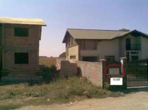 Vila in Duplex Domnesti