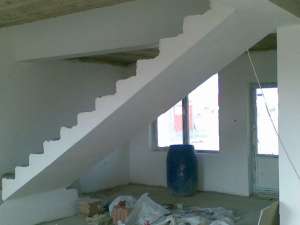 Vila semifinisata Domnesti