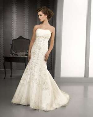 vand rochie de mireasa