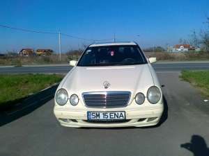 Vand Mercedes E200!!!