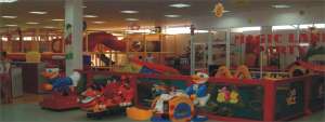 VAND �Magic Land� LOC DE JOACA SI SARBATORIRE A PETRECERILOR � afacere la cheie in Arad,  complex co
