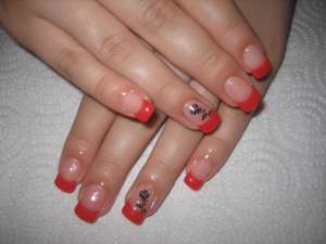 EXTENSII UNGHII CU GEL IN IASI