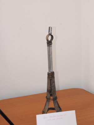 vand sculptura   din metal