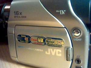 VAND CAMERA VIDEO JVC. GR-D23E-DEFECTA