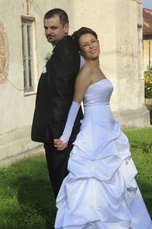 vand rochie de mireasa decosta model 1645 stilist alfred angelo