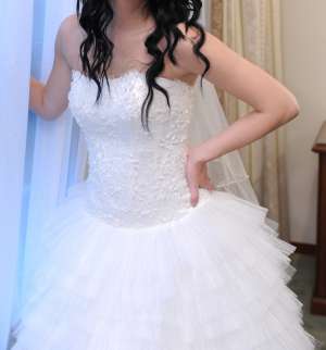 Vand rochie de mireasa