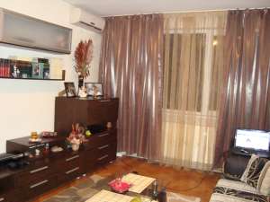 vand apartament 3 camere