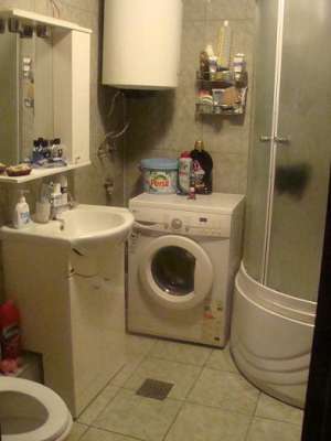 Inchiriez apt. 2 camere GIURGIU,  CENTRU