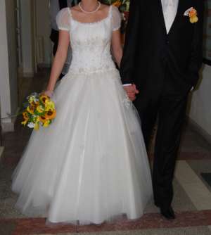 Vand rochie de mireasa Whie Lady,  colectia 2010