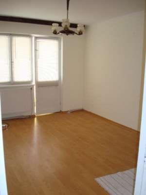 Apartament 3 camere Miron Costin