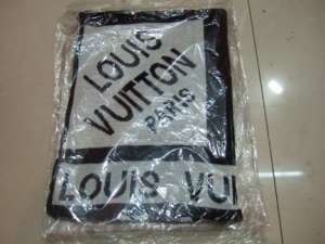 ESARFE LV GUCCI VERSACE