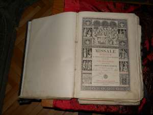 Vand biblie veche in limba latina "MISSALE ROMANUM"