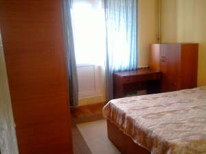 INCHIRIERE 3 CAMERE TITAN