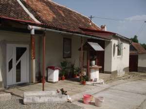 Vand casa saseasca