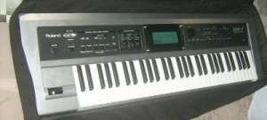 Sintetizator Roland GW-7