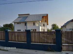 vand casa la pret de criza, zona de deal si munte