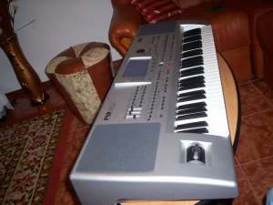 Vand KORG PA 80 + husa