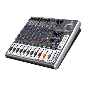 Cumpar mixer behringer