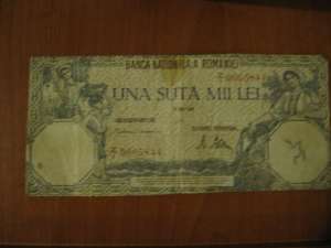 vand bacnotade 100 000 lei din 1945 plus alte 6 de 10 lei de pe vremea comunismului si altele dupa 9