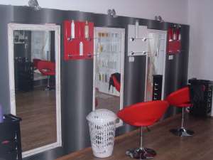 Vand salon de infrumusetare cluj ultracentral