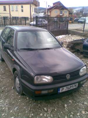 dezmembrez vw golf 3 sau vento orice piesa