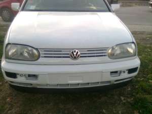 dezmembrez vw golf 3 sau vento orice piesa