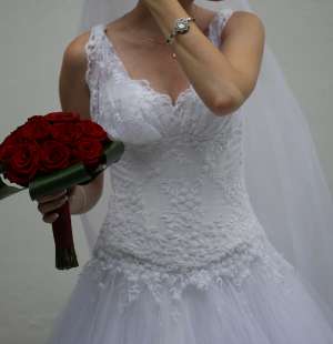 Vand rochie de mireasa NANETTE marimea 36-38