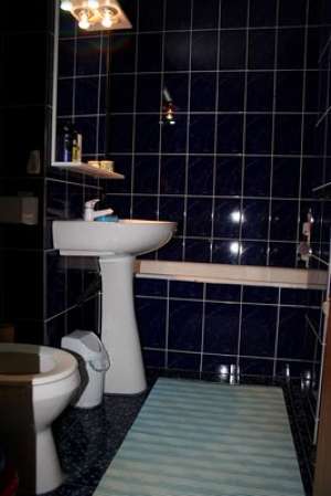 Vand apartament cu 3 camere in orasul Navodari