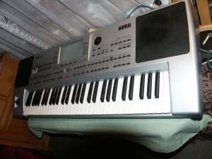 vand  orga korg pa 80 super  ietfina  urgent  si  f  bine  intretinuta fara  nici  o  problema