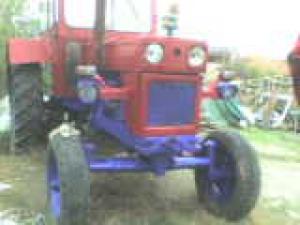 schimb tractor  u650 cu auto valoare 3000 euro