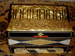 VAND ACORDEON (SUPITA) CANTULIA DE COLECTIE