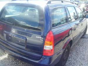 dezmembrez opel astra