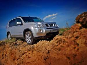 CEDEZ LEASING X-TRAIL