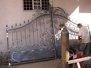 Porti ;garduri;balustrade;scari.Fier forjat ARAD