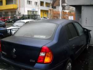 clio avariat
