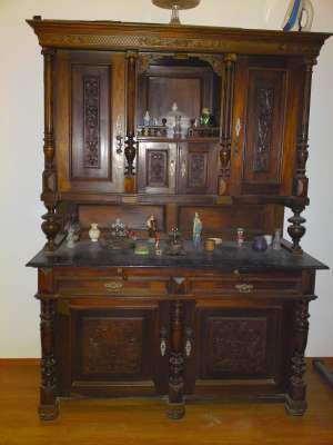 Mobila antica din anul 1917