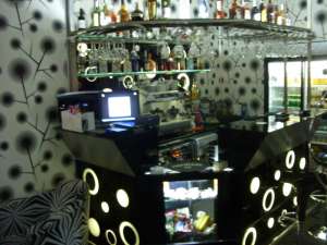 Carla Caffe,   inchiriaza locatia sa din B-dul Carol I, 