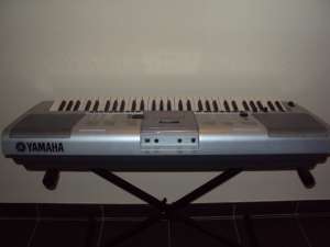 Vand ORGA Yamaha PSR-E403