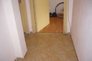 Vand apartament cu 2 camere,  decomandat,  mobilat si utilat