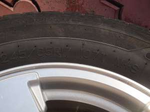 jante + anvelope iarna Jeep 245/65 R17