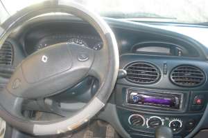 vand sau schimb renaule megane
