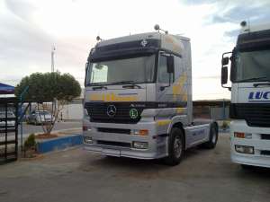 cumper piese pt mercedes actros si sprienter